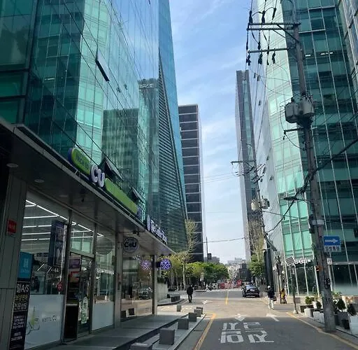 Hue House - 3mins To Yeoksam Station 公寓 *